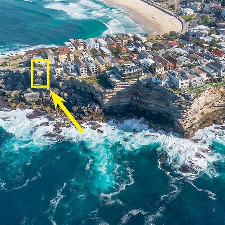 Upscale Cliffside Studio With Ocean Views North Bondi Sydney Luaran gambar