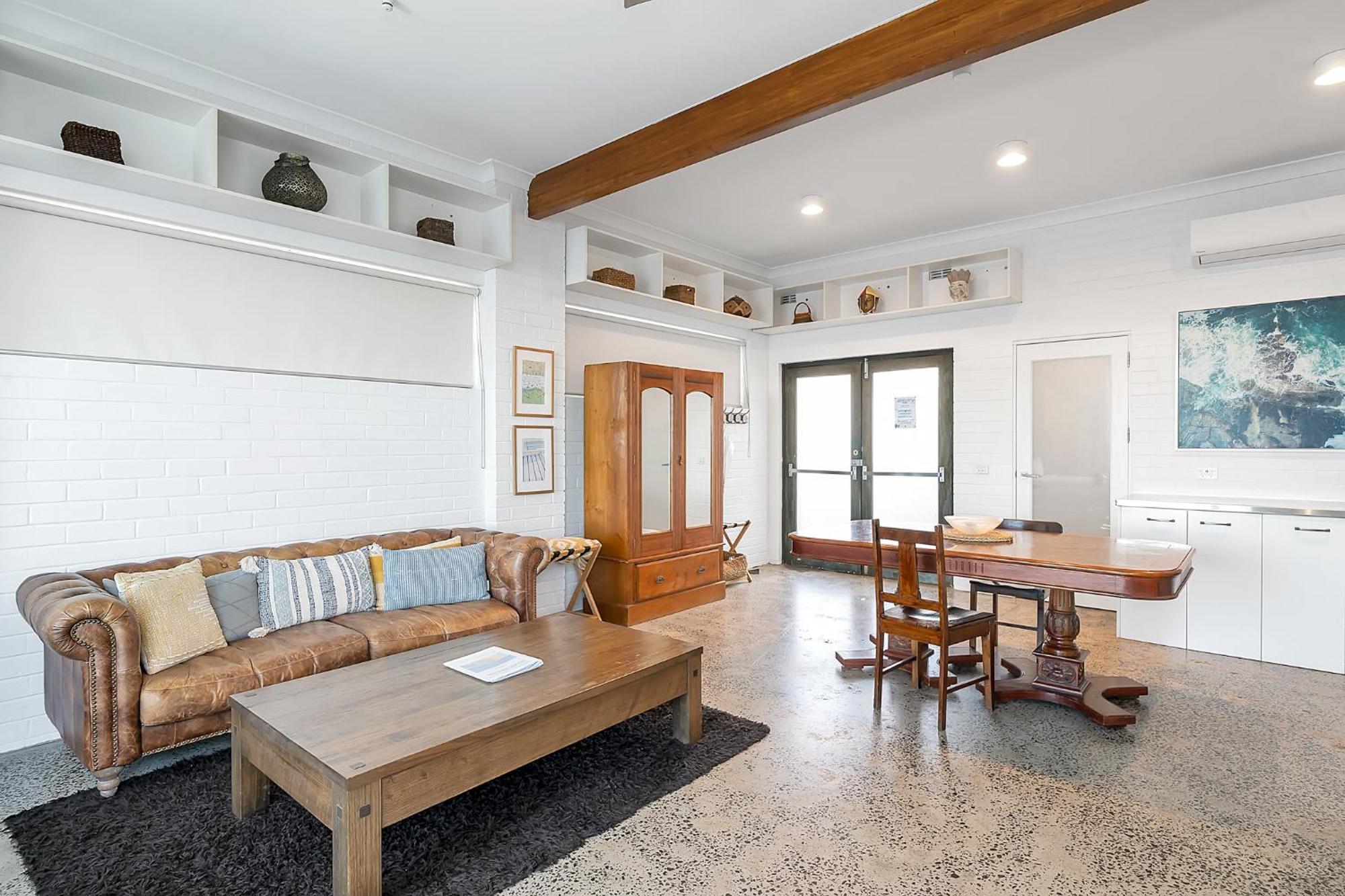 Upscale Cliffside Studio With Ocean Views North Bondi Sydney Luaran gambar